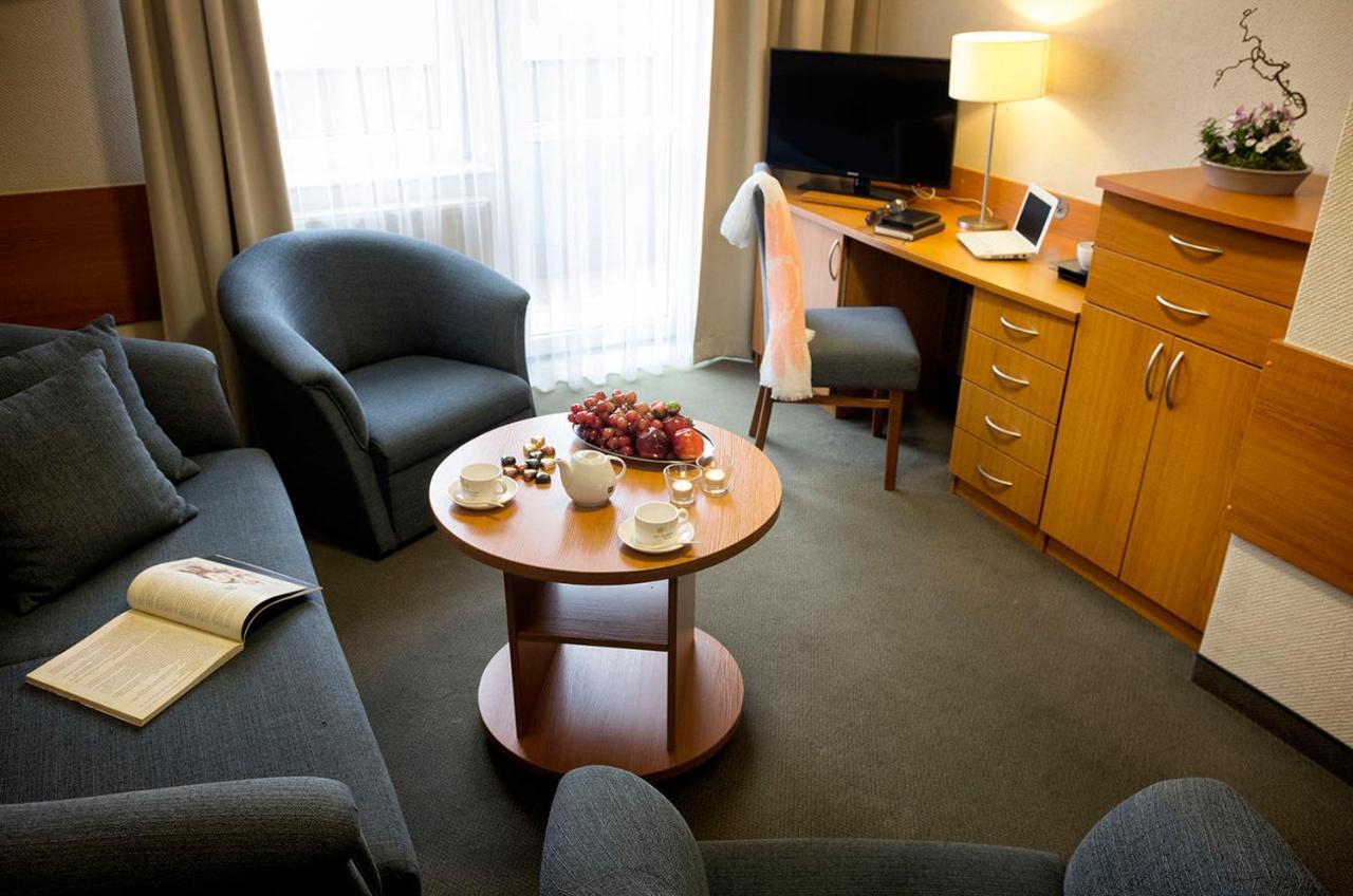 Hotel La Siesta & Medical Spa Jastrzębia Góra Kültér fotó