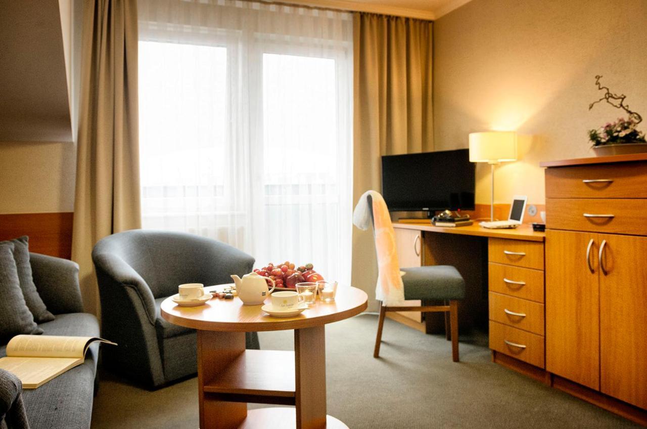 Hotel La Siesta & Medical Spa Jastrzębia Góra Kültér fotó