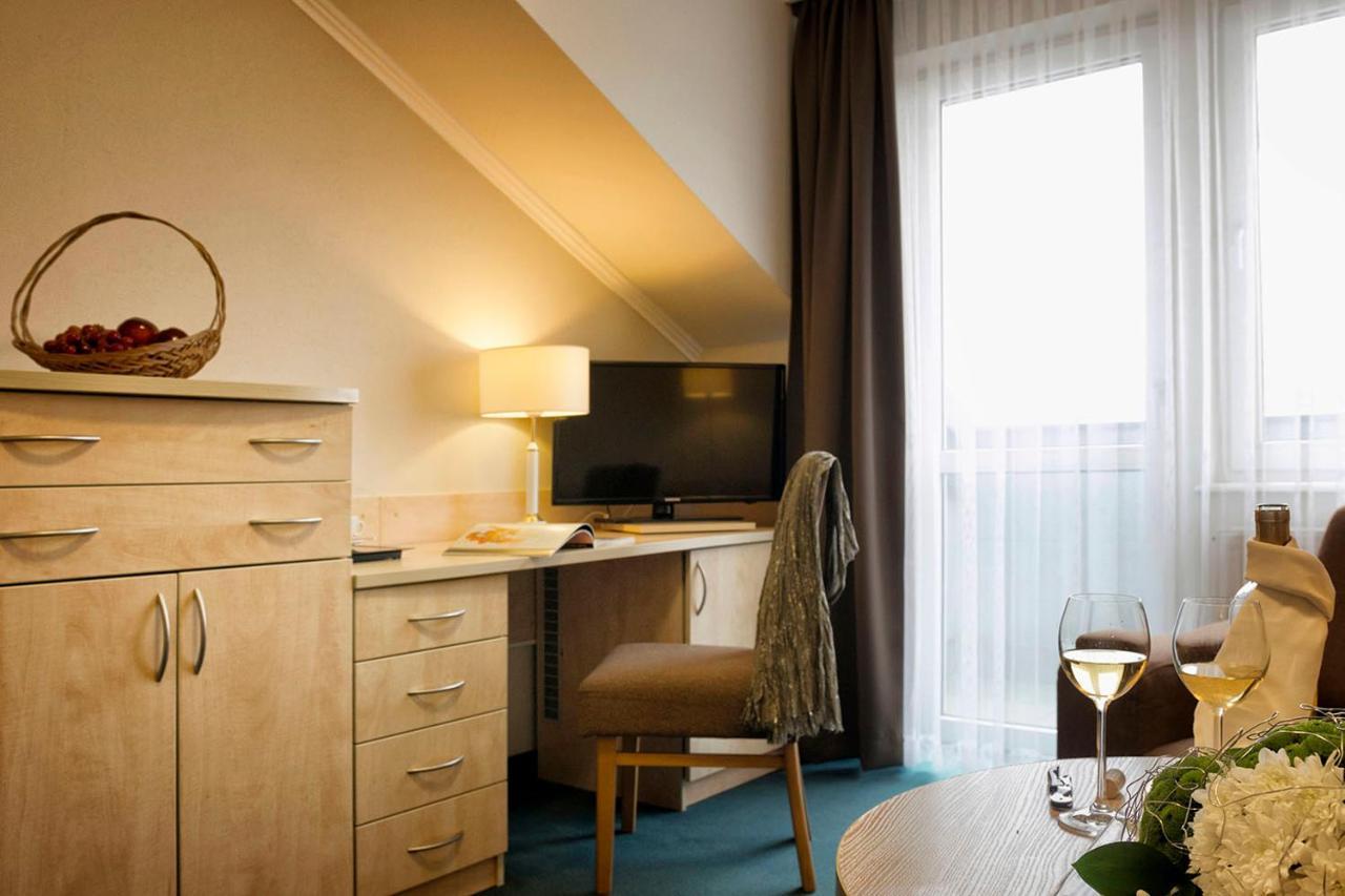 Hotel La Siesta & Medical Spa Jastrzębia Góra Kültér fotó