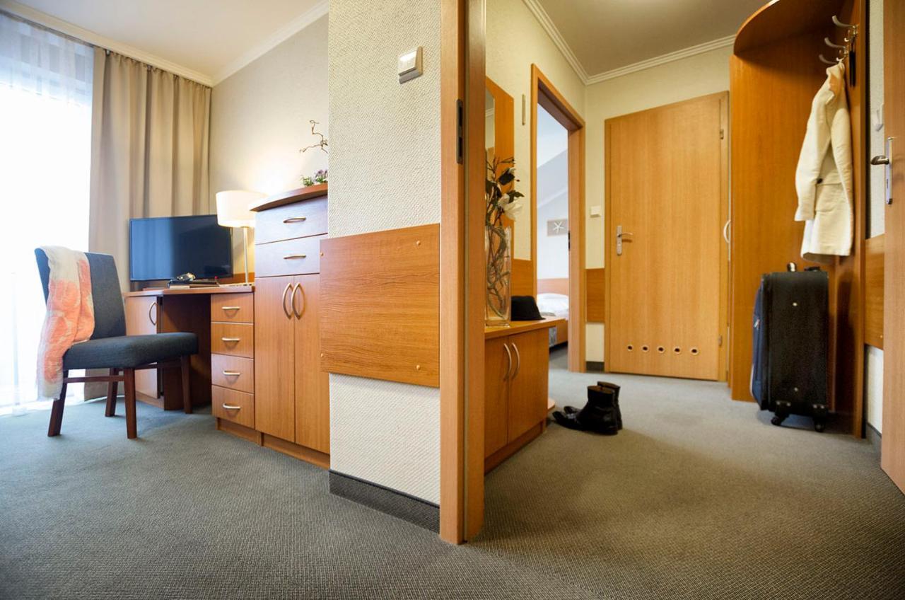 Hotel La Siesta & Medical Spa Jastrzębia Góra Kültér fotó