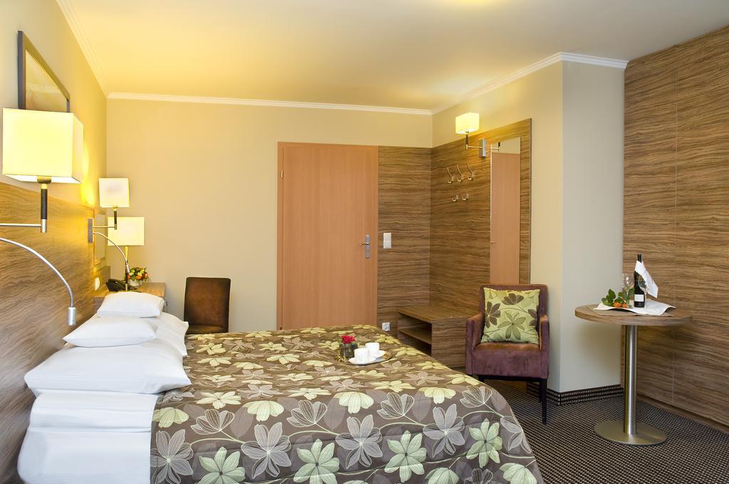 Hotel La Siesta & Medical Spa Jastrzębia Góra Szoba fotó