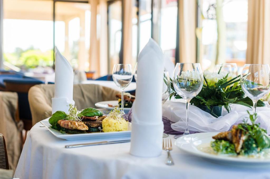 Hotel La Siesta & Medical Spa Jastrzębia Góra Kültér fotó