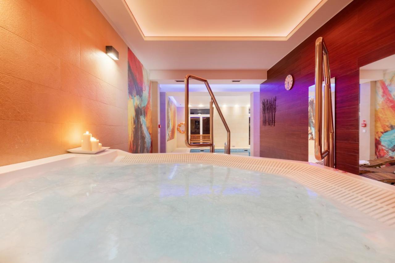 Hotel La Siesta & Medical Spa Jastrzębia Góra Kültér fotó